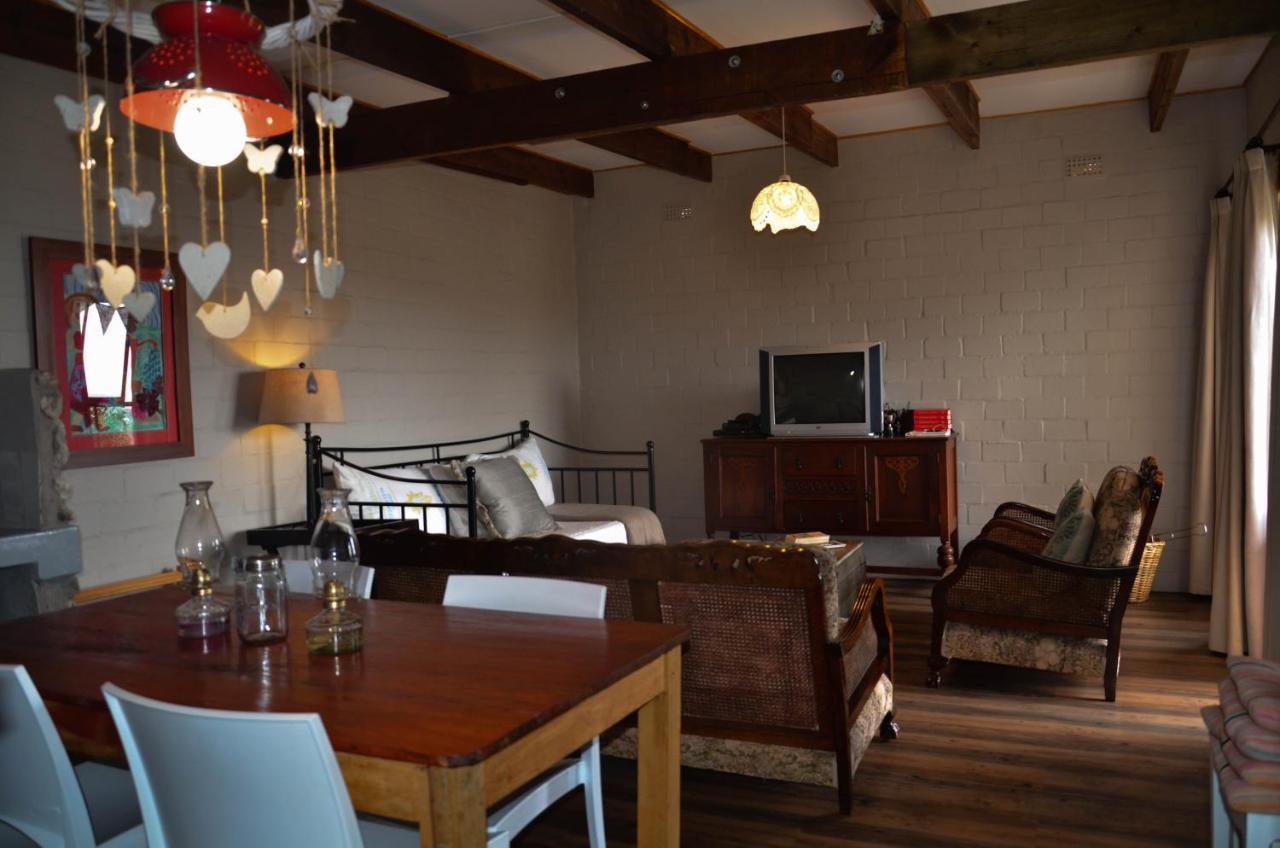 The Stables Accommodation 兰格班 外观 照片